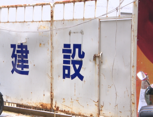 🏚️撐不住了！營造廠10工地全停工：房市寒冬蔓延，小型建商危機四伏