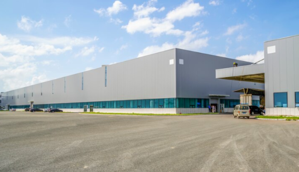 【2025必看】挑高廠房完全解析：優缺點、費用、市場現況與最佳設備搭配建議