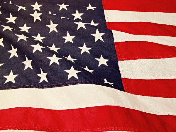 川普關稅震撼彈！台灣商用不動產投資信心下滑，為何廠辦、辦公室仍具支撐力？